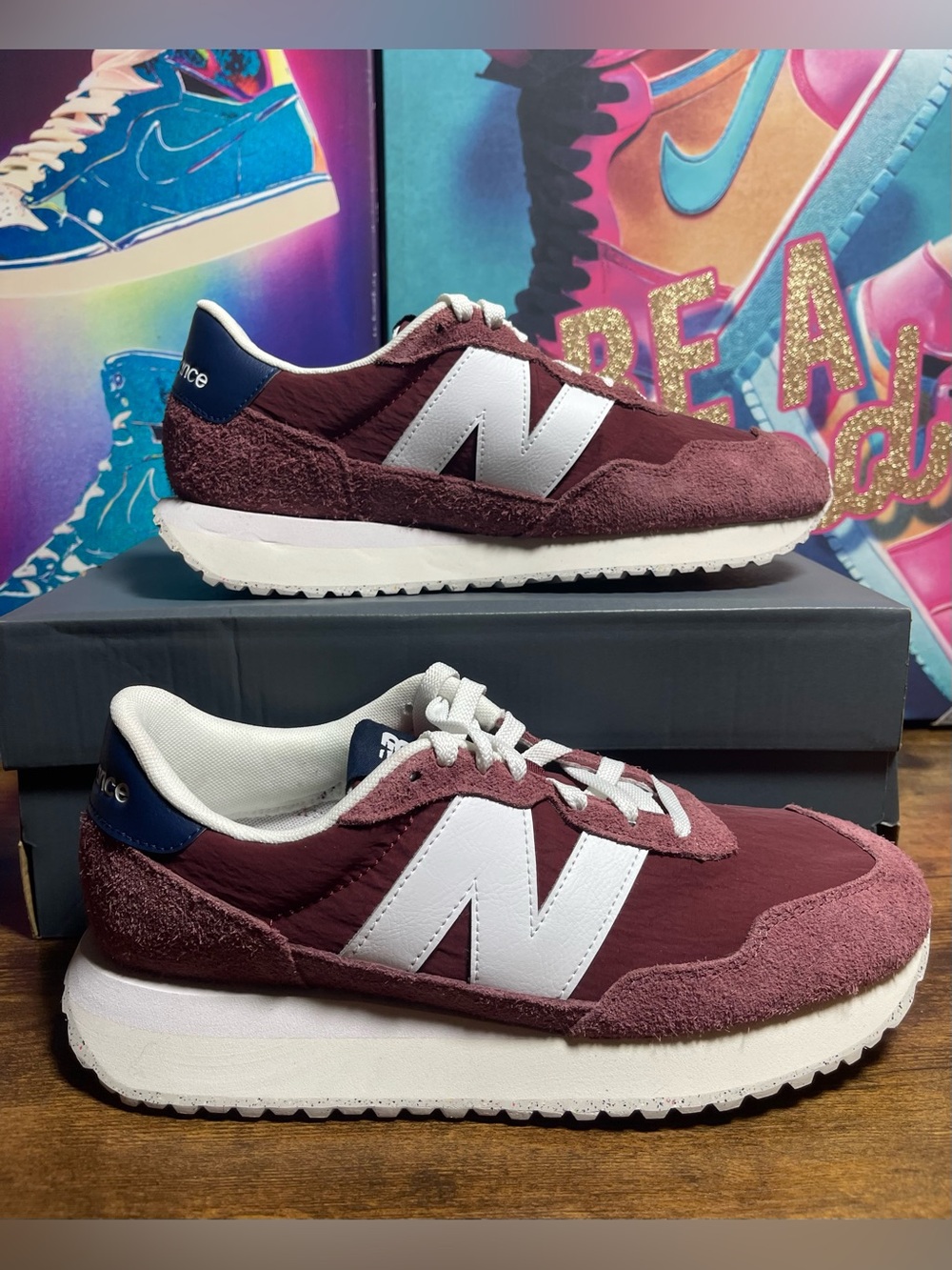 New Balance 237 Unisex Sneaker - Burgundy/White